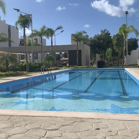 Yellowsub Apartments Cancun Ngoại thất bức ảnh