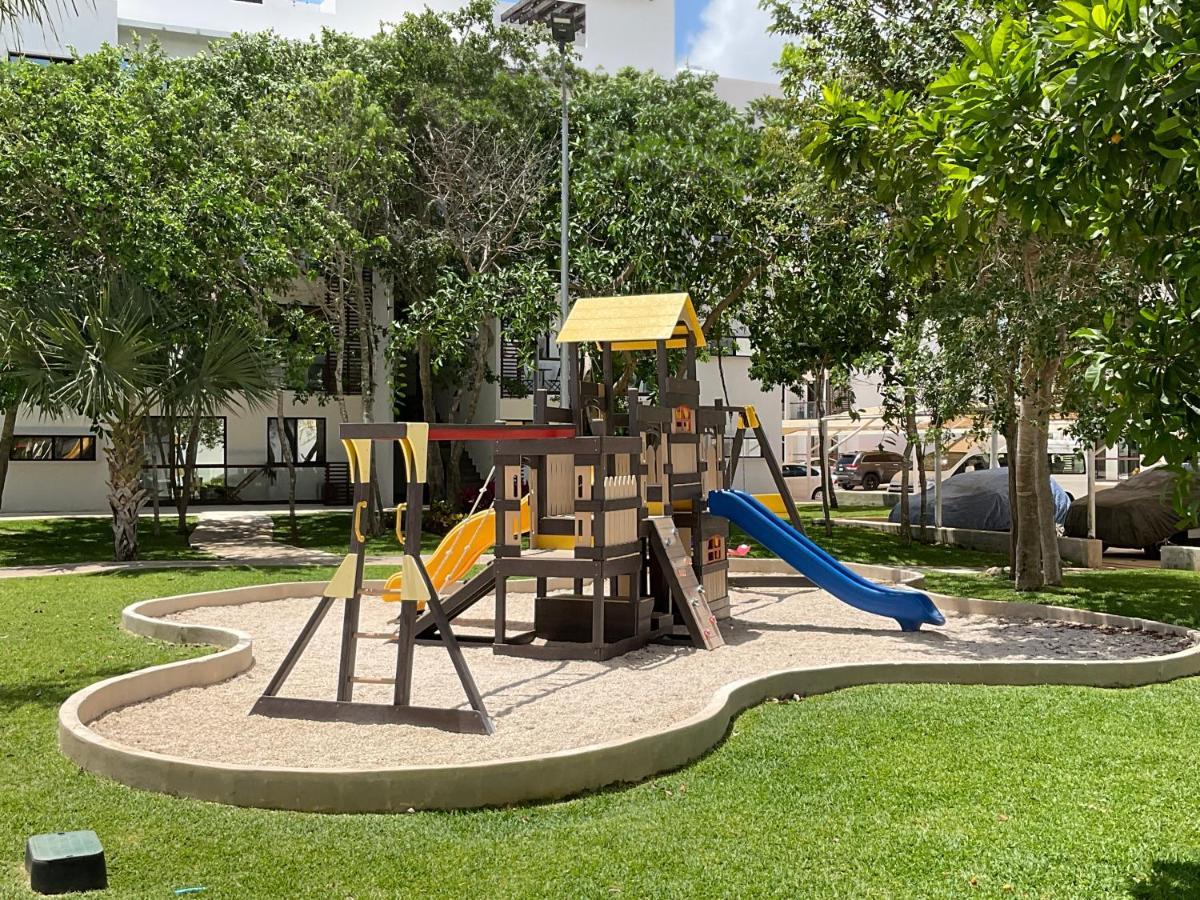 Yellowsub Apartments Cancun Ngoại thất bức ảnh