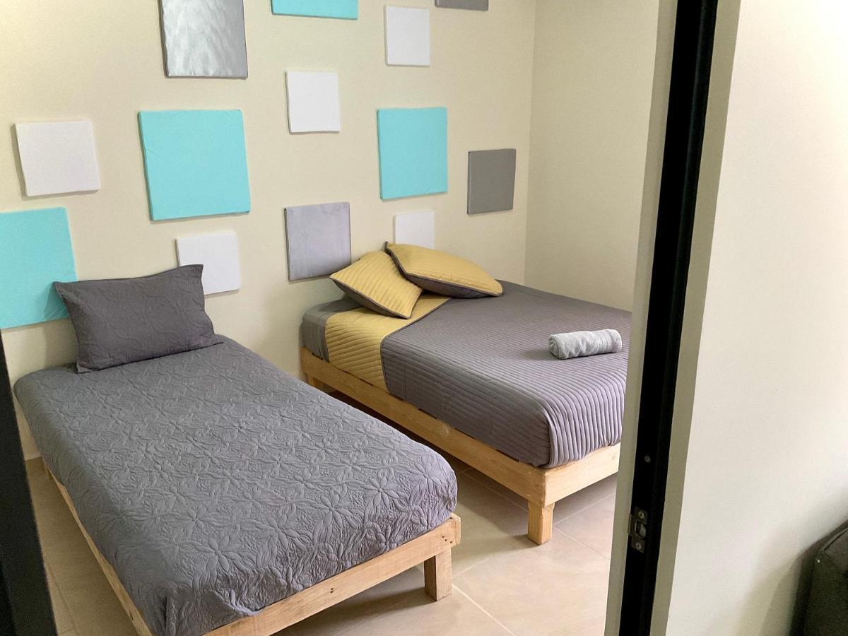 Yellowsub Apartments Cancun Ngoại thất bức ảnh